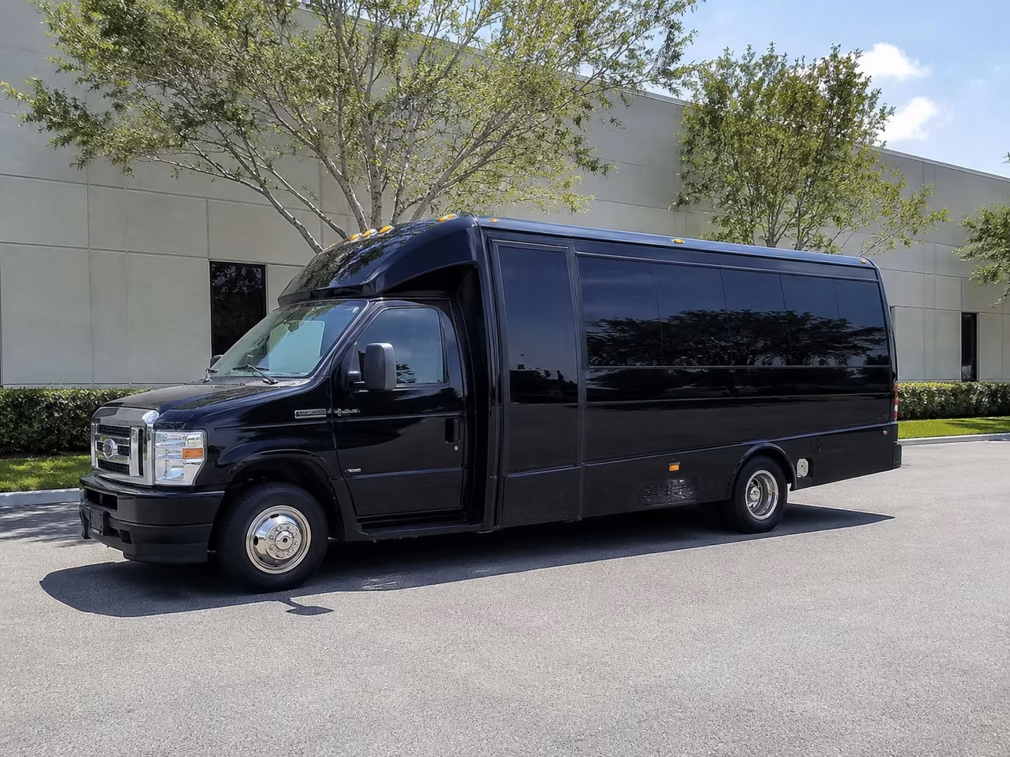 bayonne employee commuter shuttles for bayonne businesses